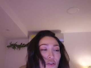 azaleiia — Camsoda recorded stream image, 18.04.2026 23:30