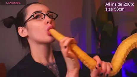 EvaCanton — Stripchat recorded stream screenshot (19 Apr 2026)