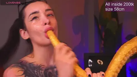 EvaCanton — Stripchat recorded stream screenshot (19 Apr 2026)