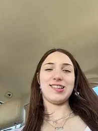 DollyTall — Stripchat recorded stream image, 19.04.2026 06:10