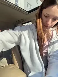 DollyTall — Stripchat recorded stream image, 19.04.2026 06:10