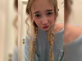 MimiMila — Bongacams recorded stream image, 19.04.2026 17:40