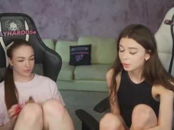 kira0541 — Chaturbate recorded stream screenshot (19 Apr 2026)