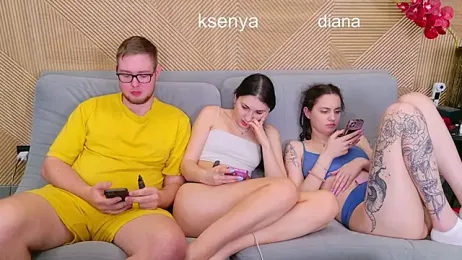 Ksenny — Stripchat recorded stream image, 20.04.2026 05:40