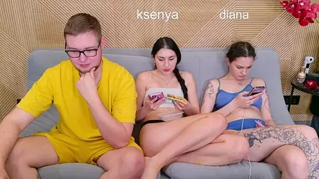 Ksenny — Stripchat recorded stream image, 20.04.2026 05:40