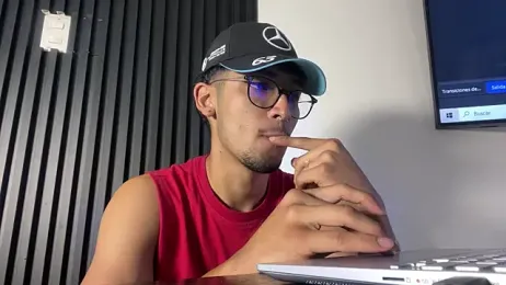 toritoga — Stripchat recorded stream image, 20.04.2026 15:40