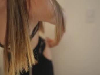 rebeccastonee — Chaturbate recorded stream image, 20.04.2026 19:30