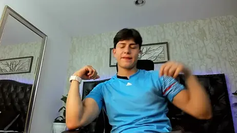 Lander_Cruz — Stripchat recorded stream image, 20.04.2026 20:10