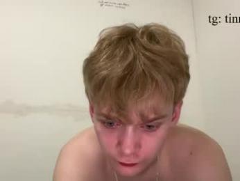 tinnydoll — Chaturbate recorded stream image, 22.04.2026 19:00