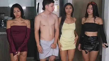 Petiteess — Stripchat recorded stream image, 09.03.2025 02:30