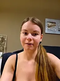 AnnaSweet18 — Stripchat recorded stream image, 25.04.2026 17:30