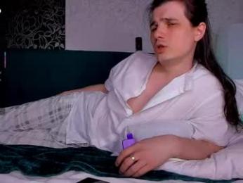 queenafina — Chaturbate recorded stream image, 25.04.2026 15:20