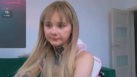 Britney_Lynch — Stripchat recorded stream image, 25.04.2026 15:00