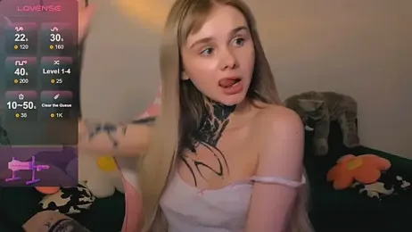 Britney_Lynch — Stripchat recorded stream image, 25.04.2026 15:00