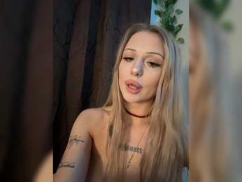 Iiiillllyyyy — Bongacams recorded stream image, 25.04.2026 20:20
