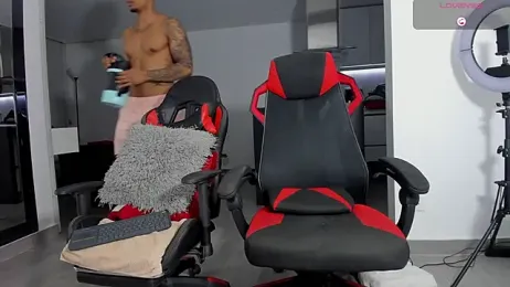 TROYWESLY- — Stripchat recorded stream image, 26.04.2026 01:10