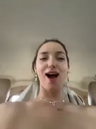 DollyTall — Stripchat recorded stream image, 26.04.2026 07:40