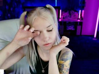 NaomiHita — Bongacams recorded stream image, 27.04.2026 14:20
