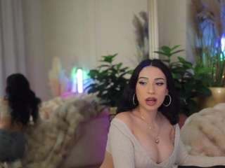 anaisbloom — Camsoda recorded stream image, 27.04.2026 19:20