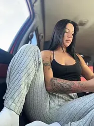 JulliaVegas — Stripchat recorded stream image, 28.04.2026 02:10