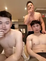 day-18 — Stripchat recorded stream image, 28.04.2026 13:20