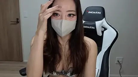 Ema_japanese — Stripchat recorded stream image, 29.04.2026 00:50