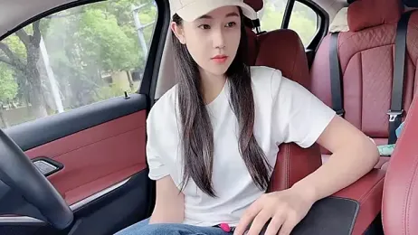 newwell — Stripchat recorded stream image, 30.04.2026 00:40