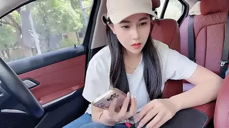 newwell — Stripchat recorded stream image, 30.04.2026 00:40