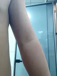 guozuo — Stripchat recorded stream image, 01.05.2026 13:40