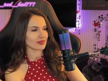 -RED_HAT- — Bongacams recorded stream image, 03.05.2026 01:30