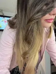 Your_Honeey — Stripchat recorded stream image, 04.05.2026 00:30