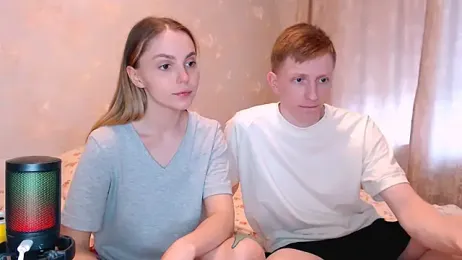 juliaanddima — Stripchat recorded stream image, 04.05.2026 09:10