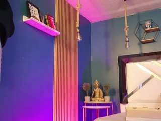 lady-brownn — Camsoda recorded stream image, 04.05.2026 11:00