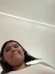 Lia_sexx — Stripchat recorded stream image, 04.05.2026 19:00