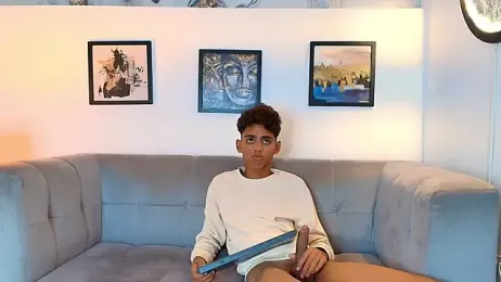TWINKS_FRIENDS — Stripchat recorded stream image, 05.05.2026 13:50