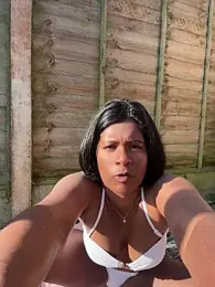 Melarose82 — Stripchat recorded stream image, 07.05.2026 06:30