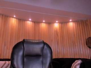 meganwest — Camsoda recorded stream image, 07.05.2026 19:30