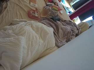 voyeurcam-julmodels-whitebed-4 — Camsoda recorded stream image, 05.05.2026 14:10