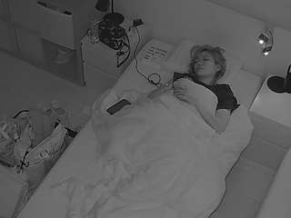 voyeurcam-julmodels-bed-7 — Camsoda recorded stream image, 06.05.2026 14:10