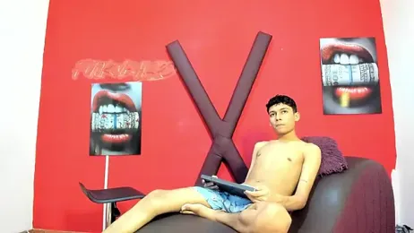 HORNY_PRETTY — Stripchat recorded stream image, 08.05.2026 13:50