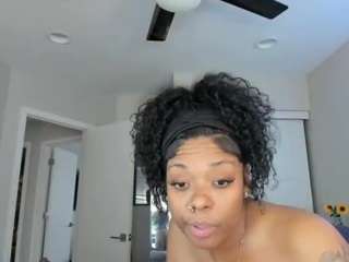 siennadivyne — Camsoda recorded stream screenshot (09 Mar 2025)