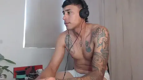 felipelopezz23 — Stripchat recorded stream image, 09.05.2026 08:20