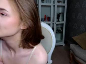 bluuemarine — Chaturbate recorded stream image, 09.05.2026 17:10
