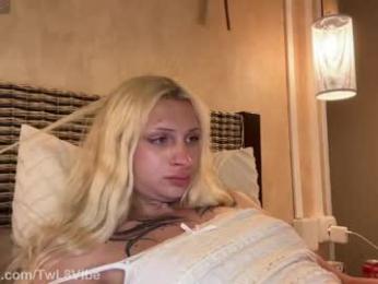 twl8vibe — Chaturbate recorded stream image, 10.05.2026 17:40