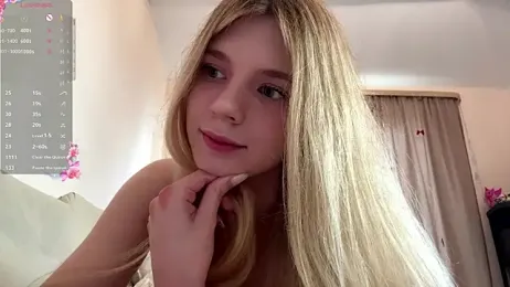 FruityXo — Stripchat recorded stream image, 11.05.2026 03:10