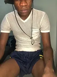 thandolezwe1 — Stripchat recorded stream image, 11.05.2026 19:20