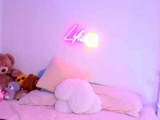 liliimoon — Camsoda recorded stream image, 09.03.2025 21:00