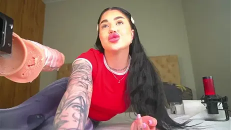 LilyBerryy — Stripchat recorded stream image, 12.05.2026 21:00