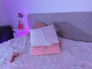 madelanecoote — Camsoda recorded stream image, 13.05.2026 11:30
