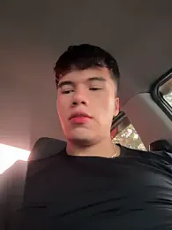 Logan_smith1 — Stripchat recorded stream image, 13.05.2026 16:50